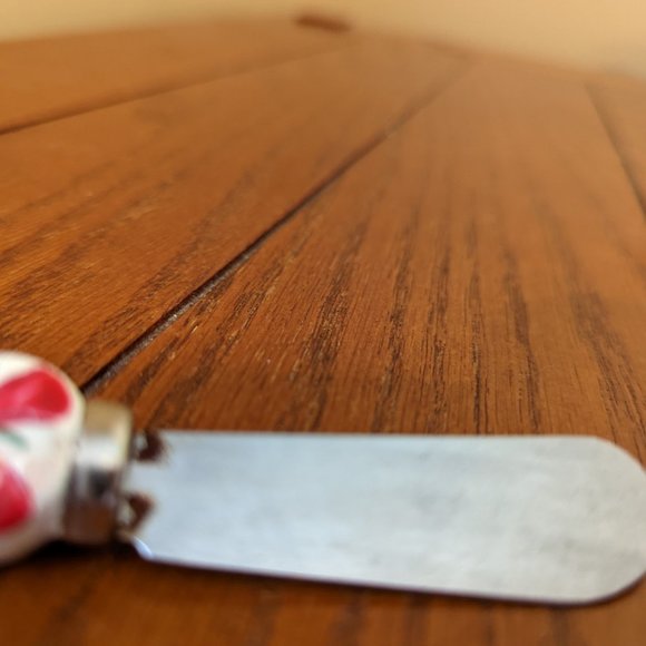 Bundle of 2 Holiday Butter/Cheese Stainless Steel Spreaders Snowman & Peppermint - Picture 3 of 8